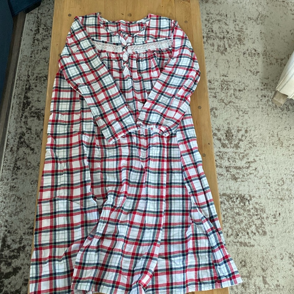 Cottage core grandma Croft and Barrow nightgown